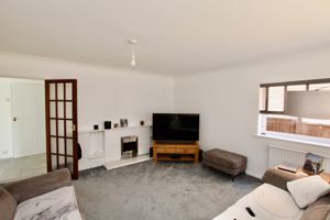 Lounge- click for photo gallery